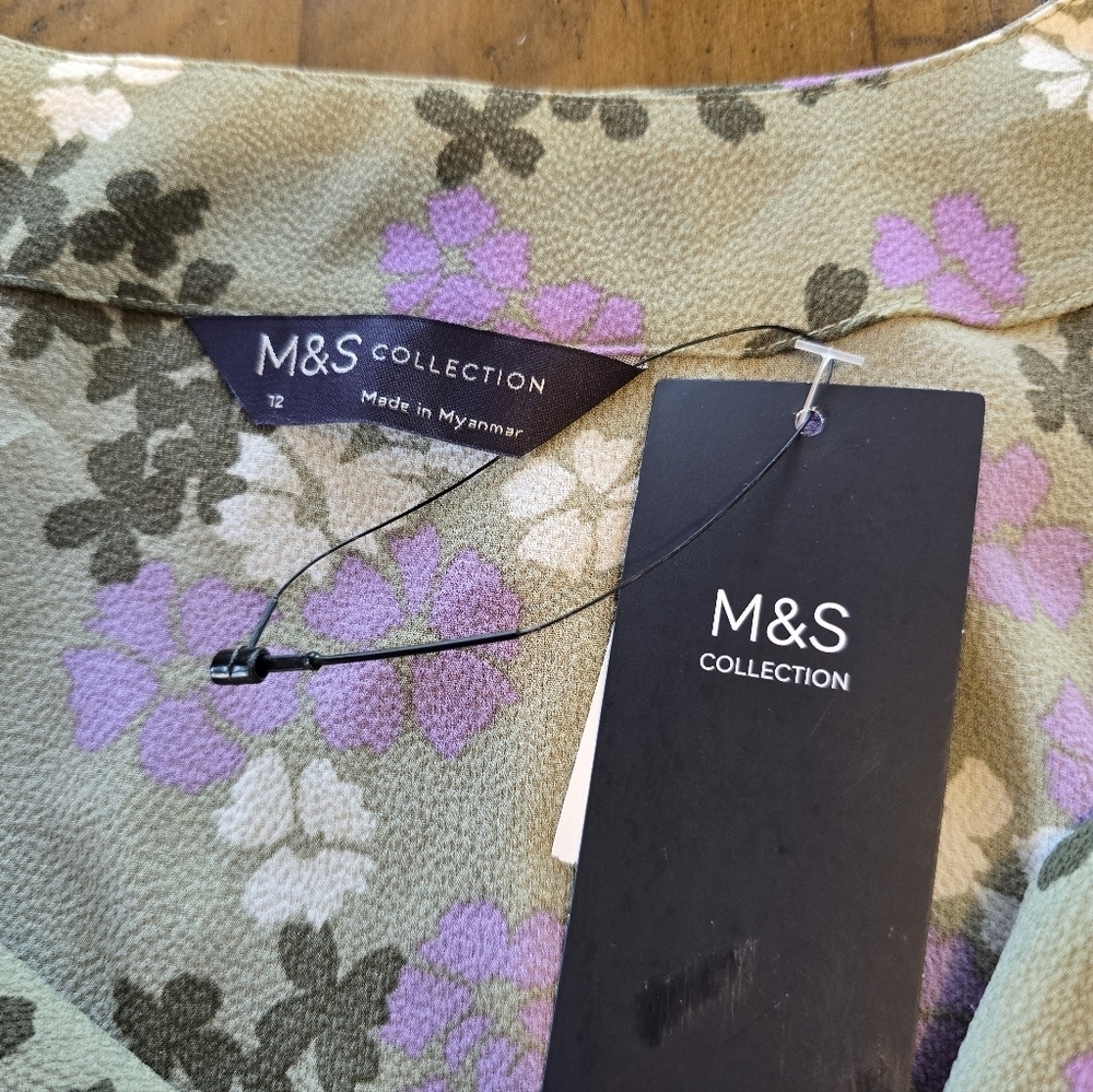 M & S Collectons Floral Lavender Olive Green 3/4 Sleeve Blouse 8 - Picture 7 of 12